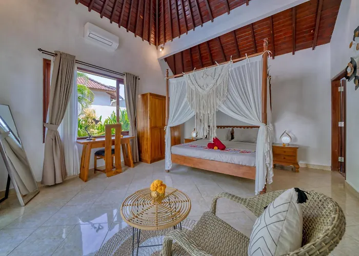 Villa Peaceful 2bd With Private Pool And Garden Seminyak